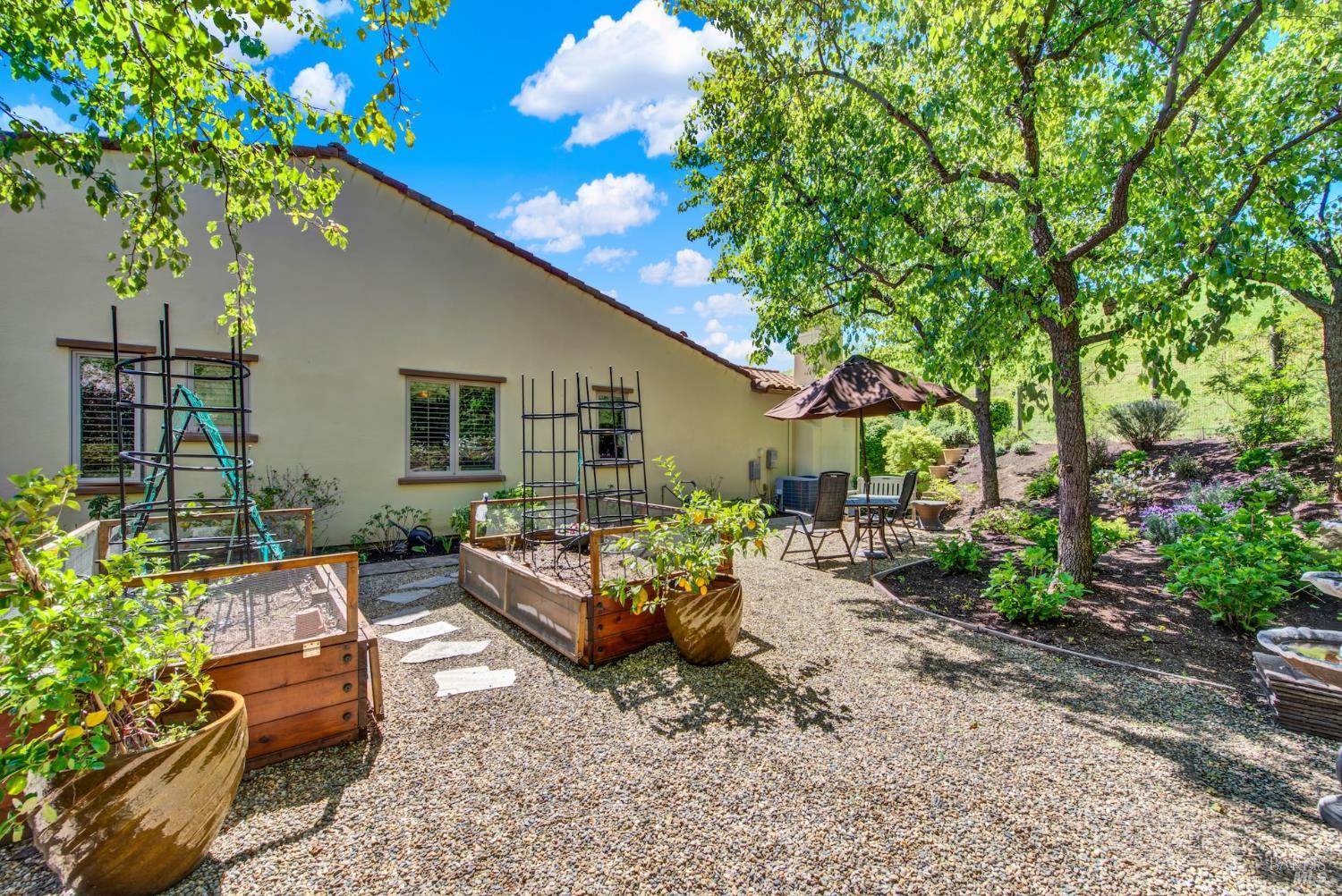 Detail Gallery Image 71 of 82 For 3413 Black Mountain Ct, Fairfield,  CA 94534 - 4 Beds | 2/1 Baths