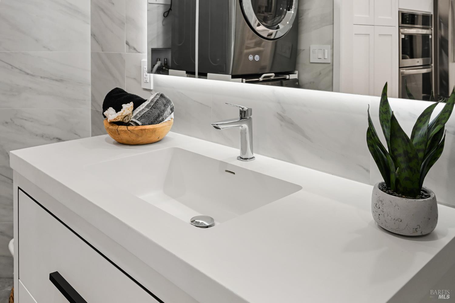 Detail Gallery Image 34 of 84 For 14685 Willow Rd, Guerneville,  CA 95446 - 3 Beds | 3 Baths