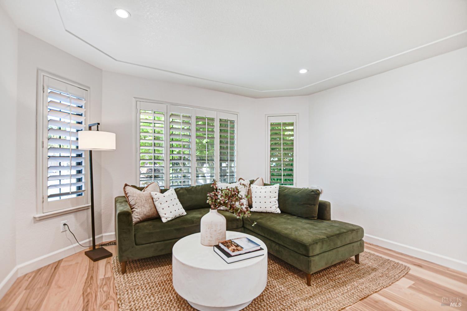 Detail Gallery Image 25 of 65 For 186 Barrio Way, Windsor,  CA 95492 - 3 Beds | 2 Baths