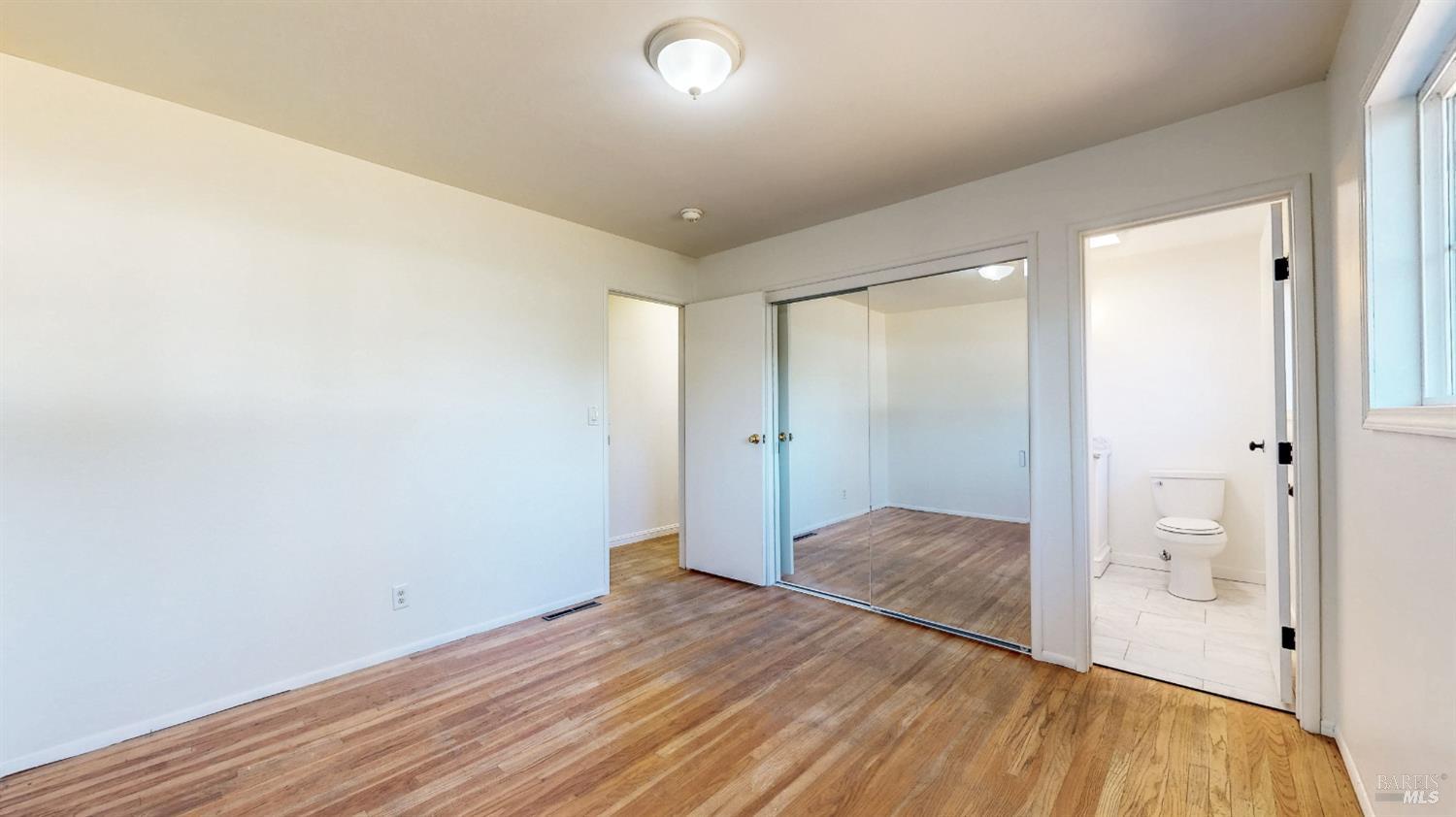 Detail Gallery Image 10 of 34 For 4872 Canyon Dr, Santa Rosa,  CA 95409 - 4 Beds | 2 Baths