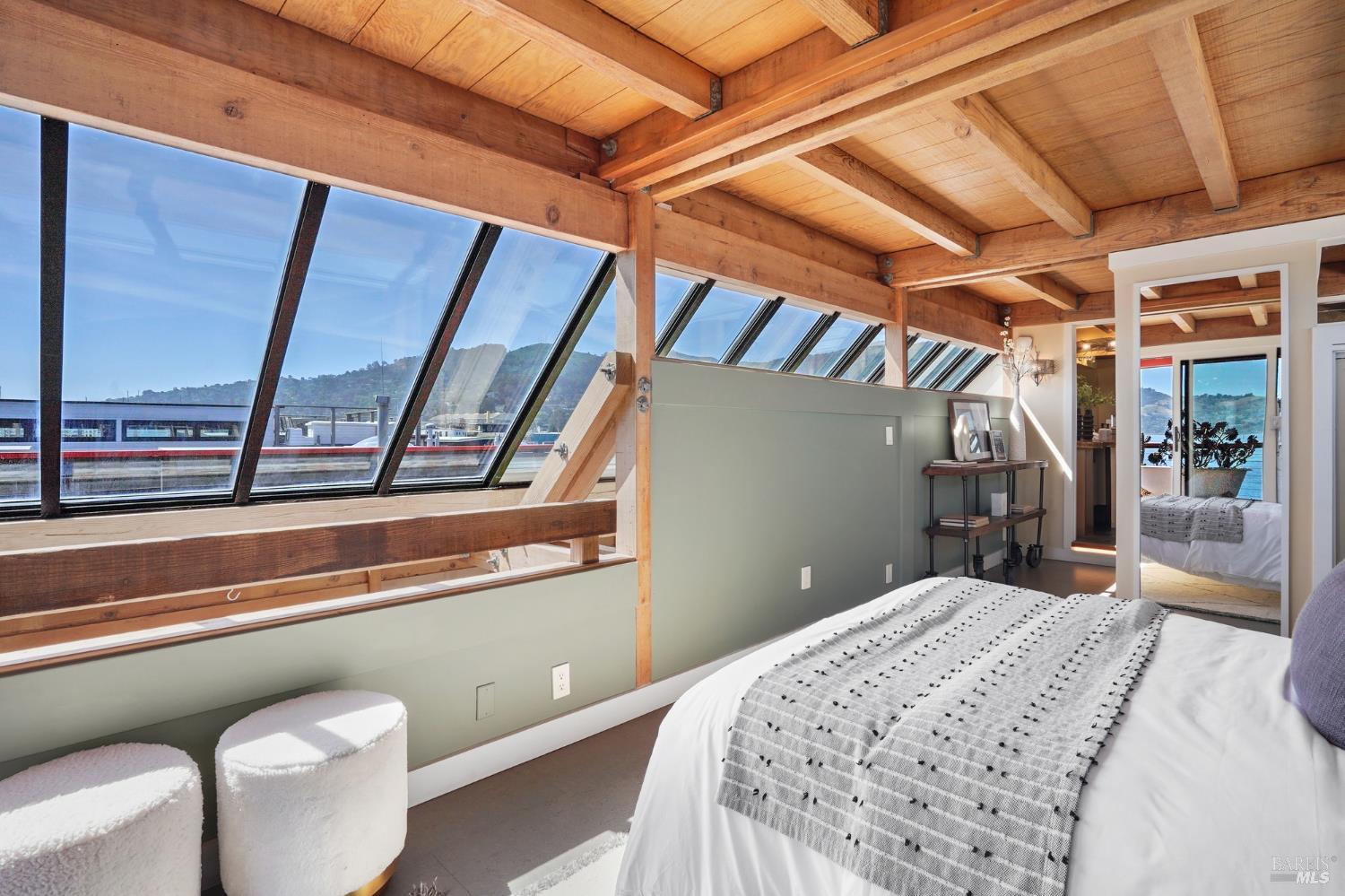 Detail Gallery Image 24 of 31 For 58 Liberty Dock Unkn, Sausalito,  CA 94965 - 2 Beds | 2/1 Baths