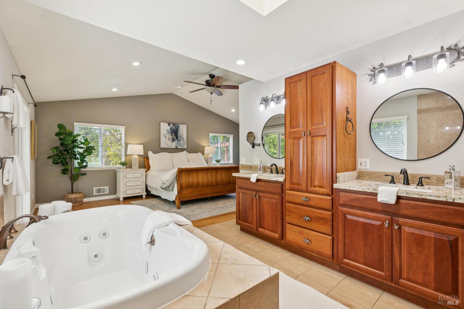 Detail Gallery Image 42 of 98 For 1195 Congress Valley Rd, Napa,  CA 94558 - 4 Beds | 4 Baths