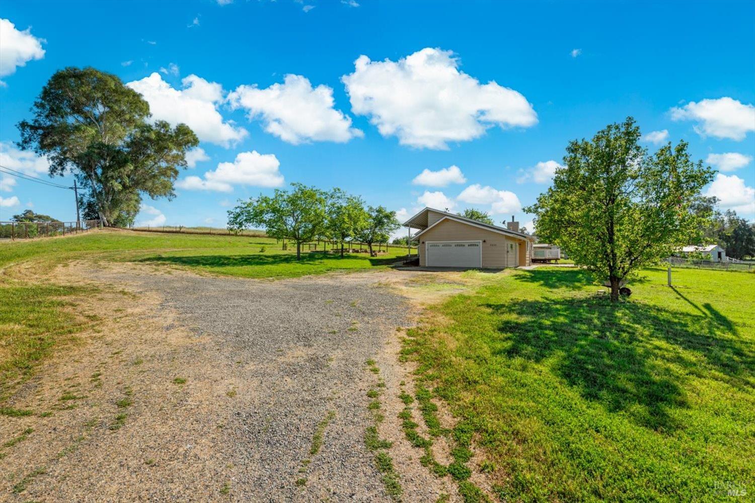 Detail Gallery Image 4 of 99 For 7275 Browns Valley Rd, Vacaville,  CA 95688 - 4 Beds | 2 Baths