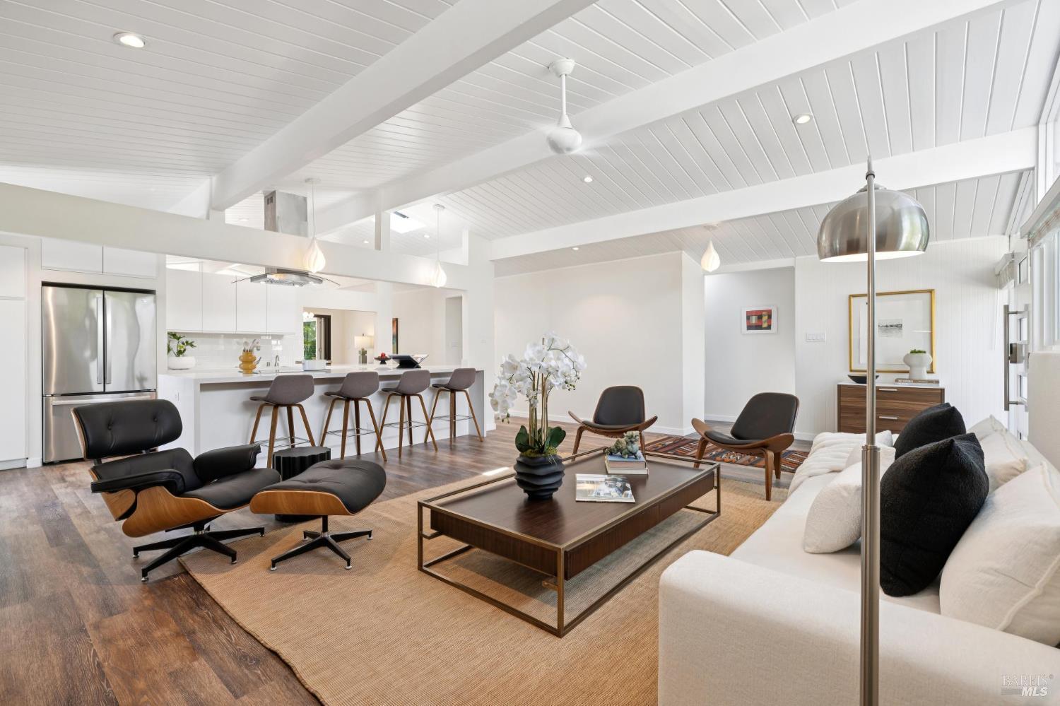 Detail Gallery Image 5 of 57 For 839 Greenberry Ln, San Rafael,  CA 94903 - 4 Beds | 2 Baths