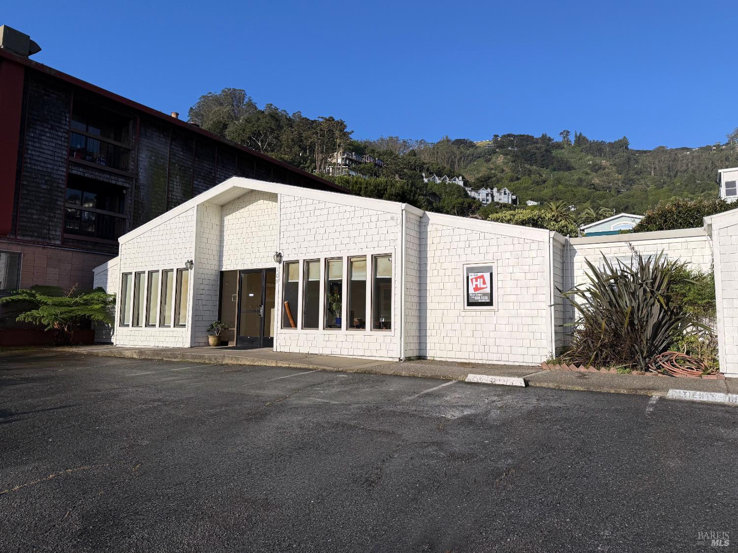 Front Image Thumbnail for BA326025247