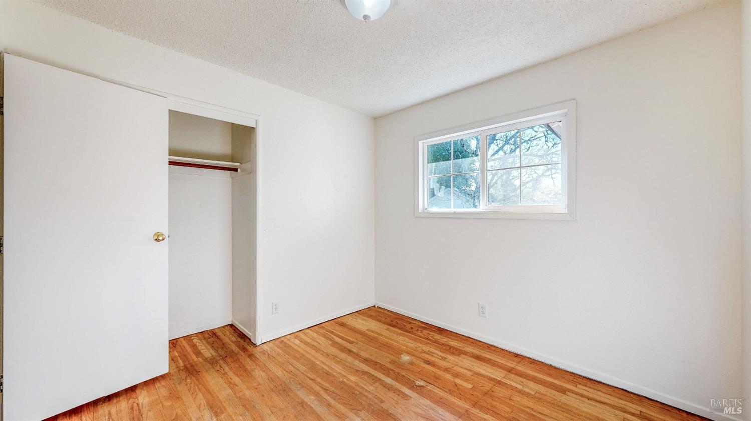 Detail Gallery Image 15 of 34 For 4872 Canyon Dr, Santa Rosa,  CA 95409 - 4 Beds | 2 Baths