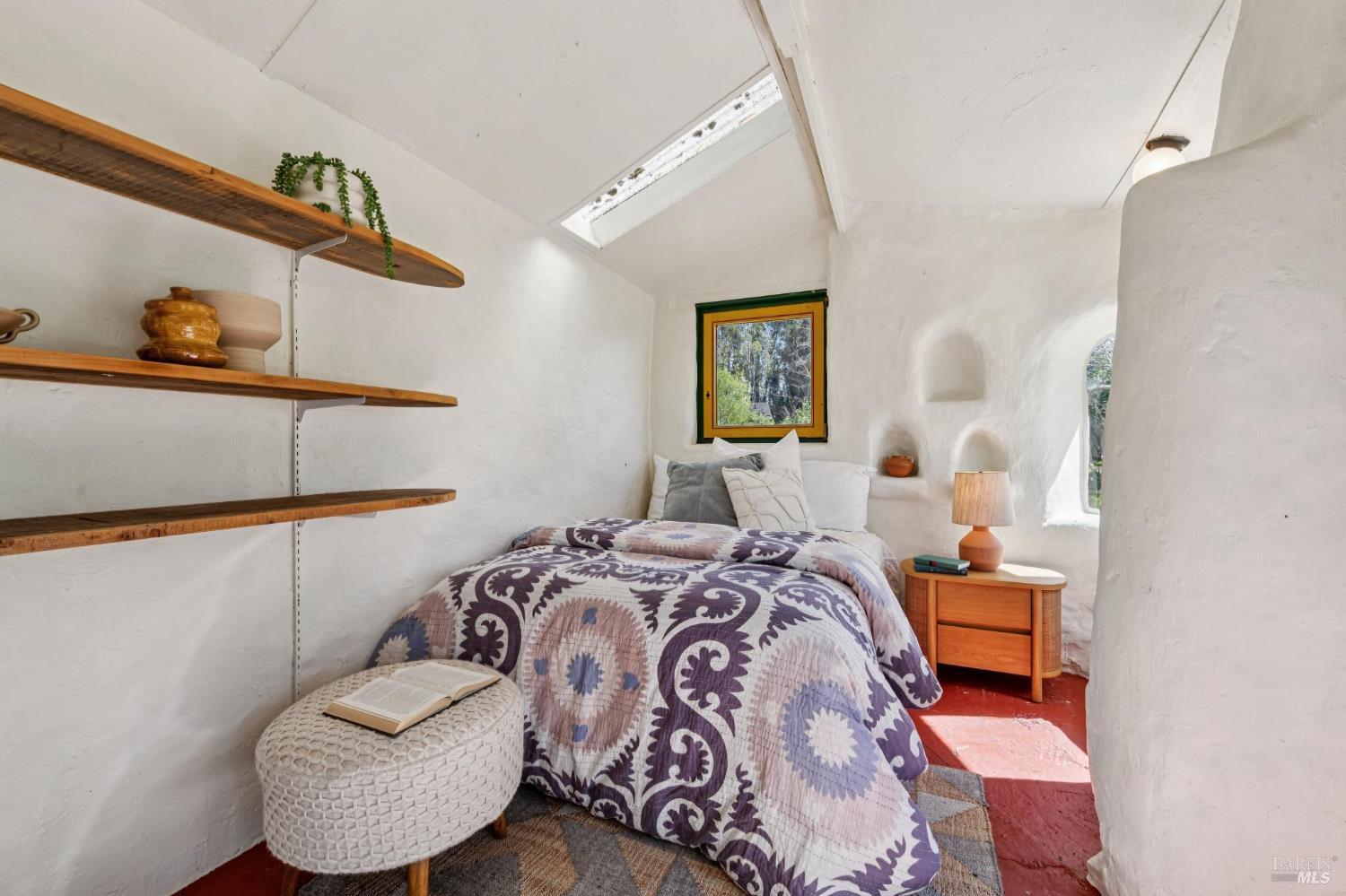 Detail Gallery Image 51 of 69 For 18 Cypress Rd, Point Reyes Station,  CA 94956 - 4 Beds | 1/1 Baths