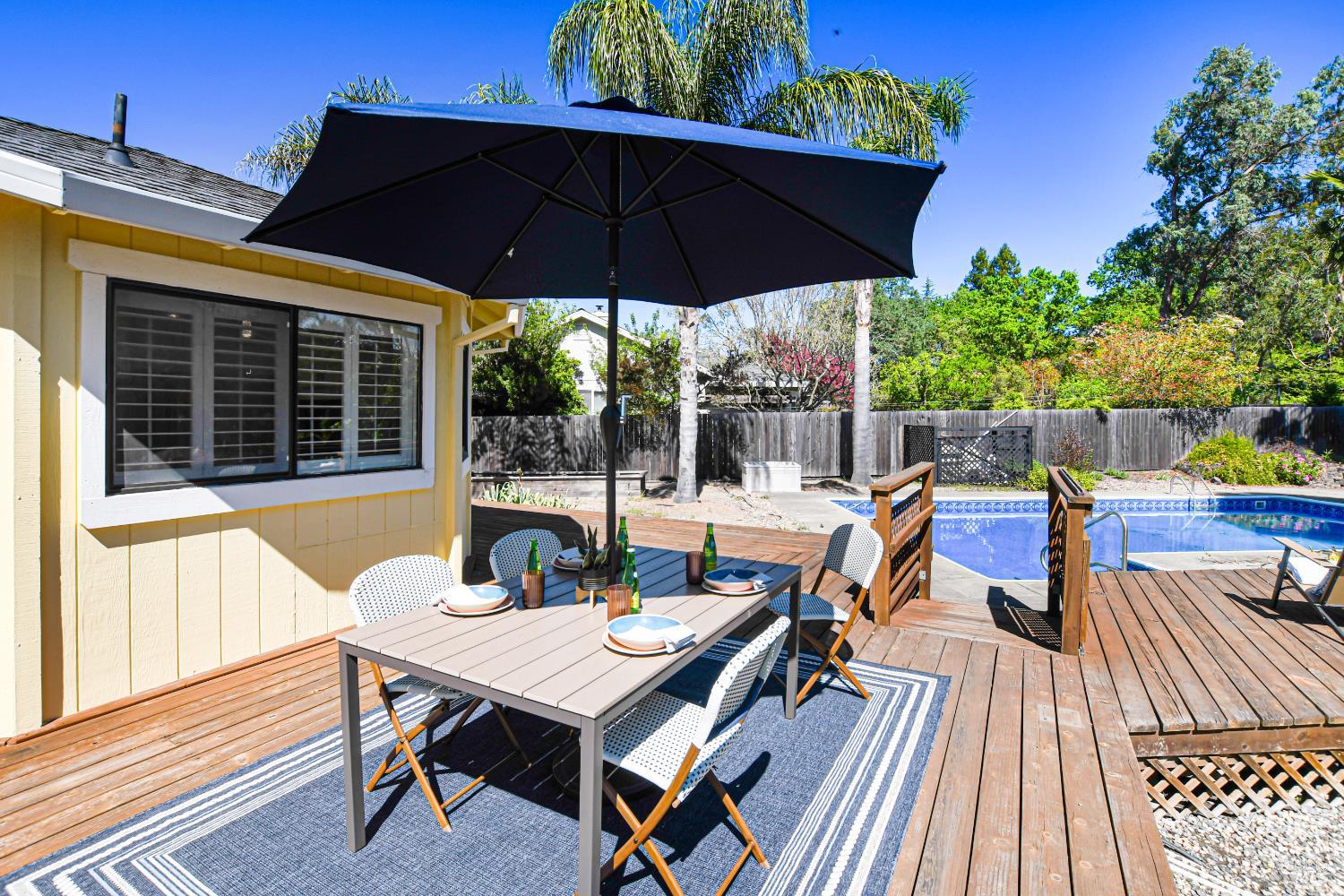 Detail Gallery Image 45 of 65 For 186 Barrio Way, Windsor,  CA 95492 - 3 Beds | 2 Baths