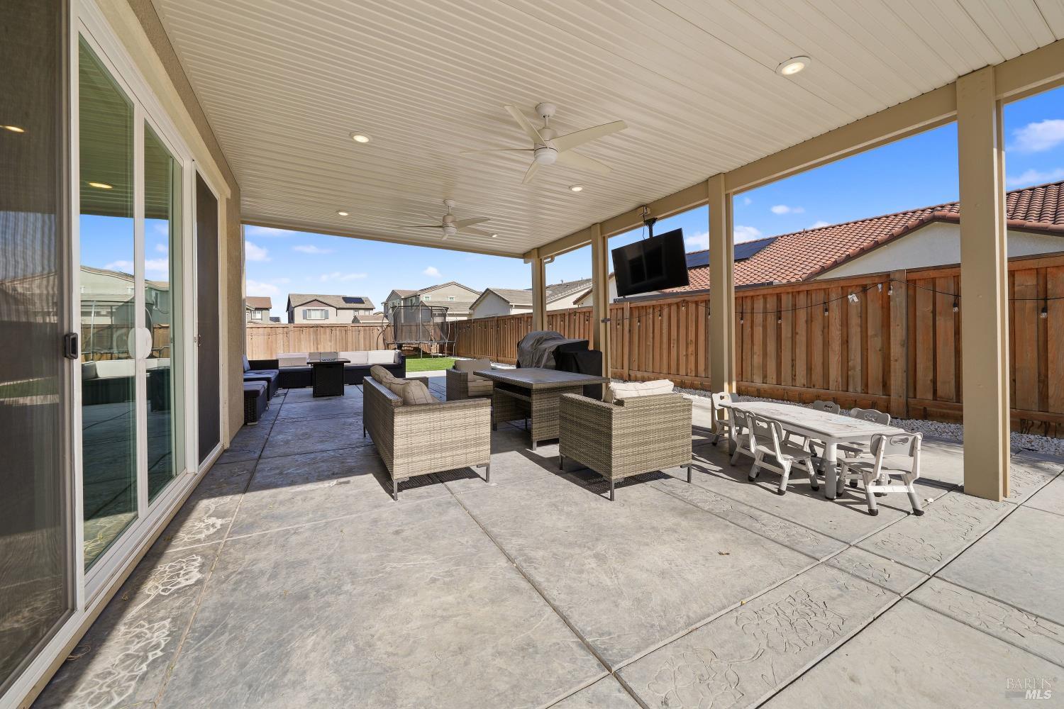Detail Gallery Image 58 of 65 For 1245 Pacific Pl, Dixon,  CA 95620 - 5 Beds | 4 Baths