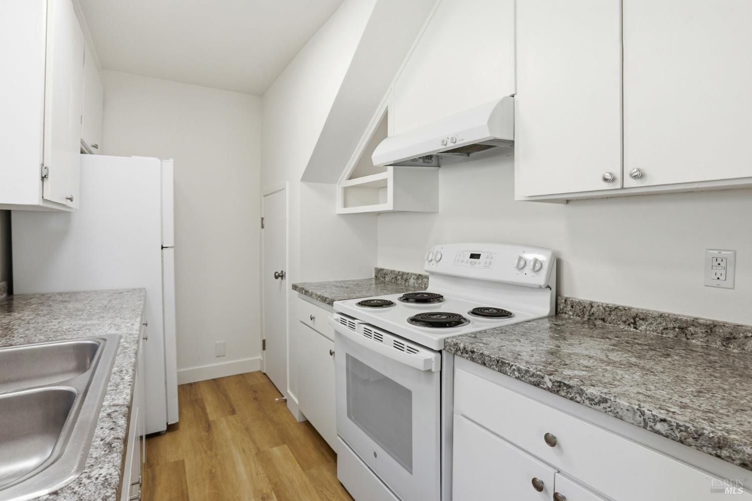 Detail Gallery Image 20 of 42 For 230 San Andreas Dr, Novato,  CA 94945 - – Beds | – Baths