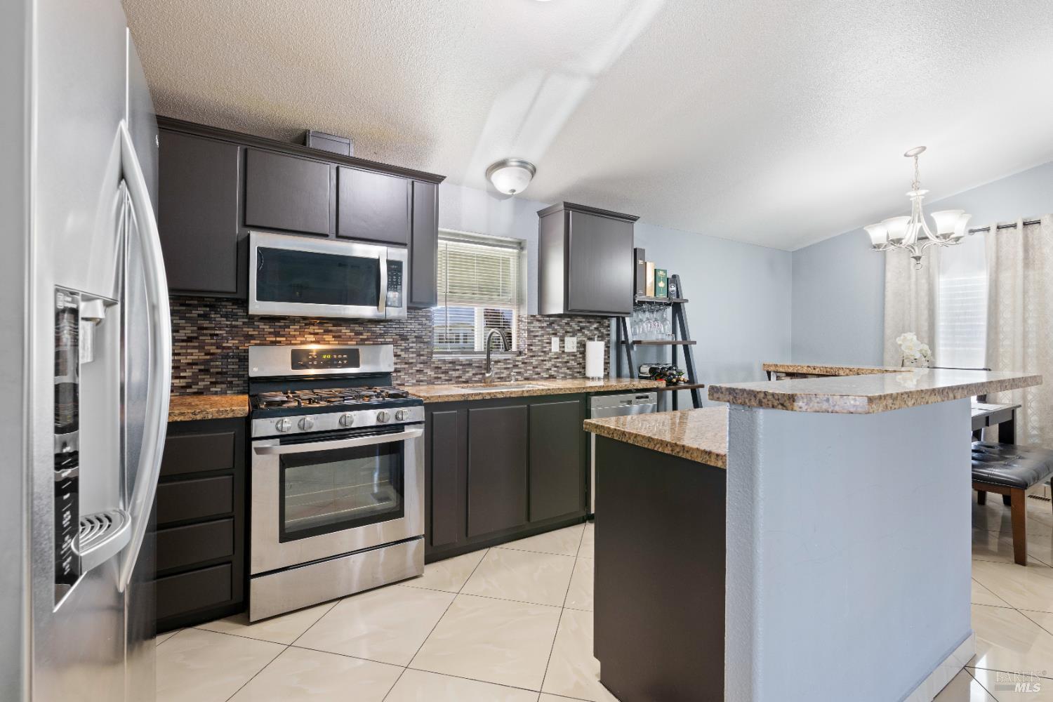 Detail Gallery Image 17 of 34 For 3900 N State St 1, Ukiah,  CA 95482 - 3 Beds | 2 Baths