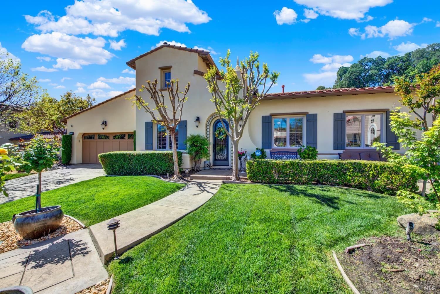 Detail Gallery Image 2 of 82 For 3413 Black Mountain Ct, Fairfield,  CA 94534 - 4 Beds | 2/1 Baths