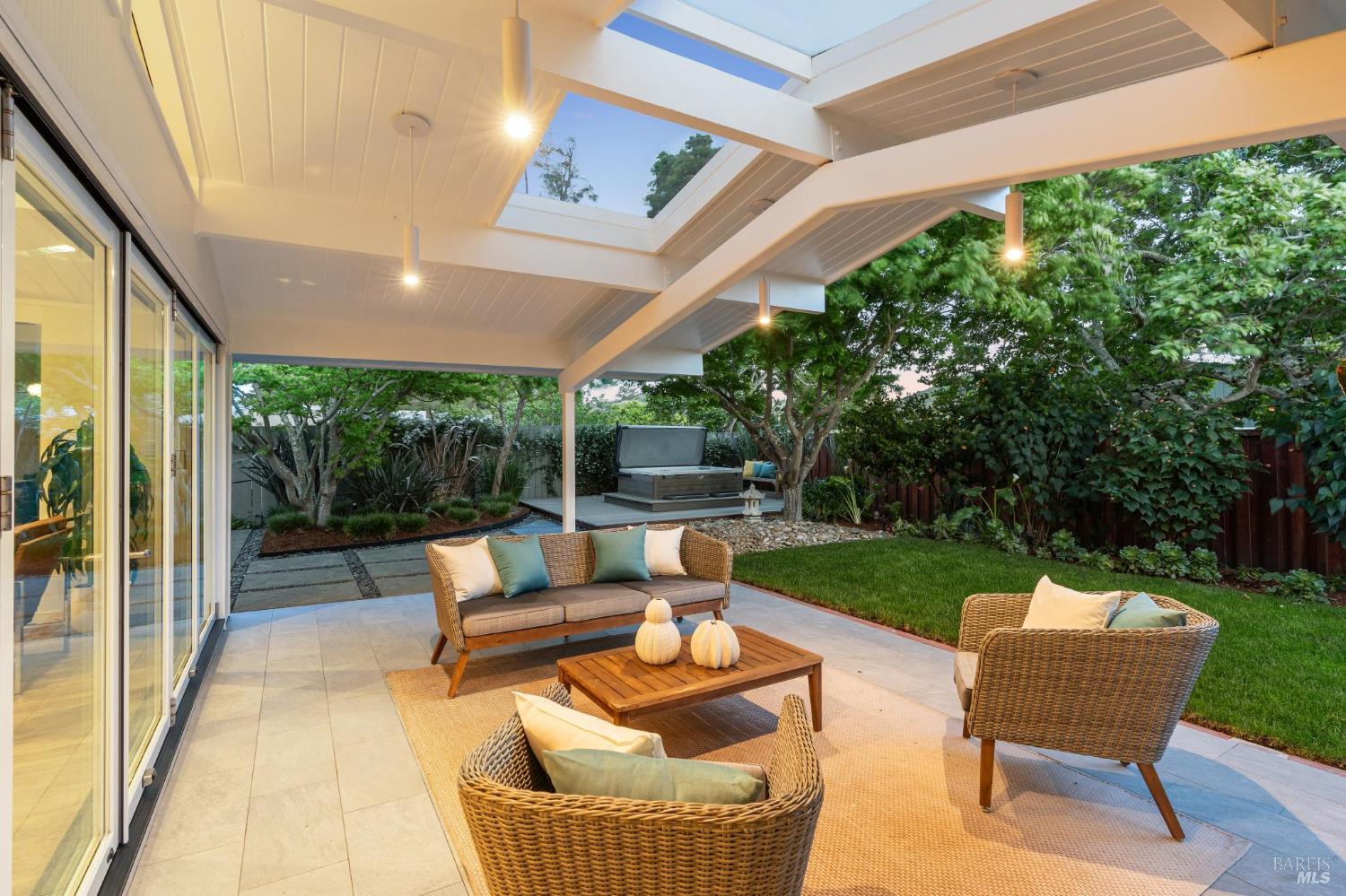 Detail Gallery Image 55 of 57 For 839 Greenberry Ln, San Rafael,  CA 94903 - 4 Beds | 2 Baths