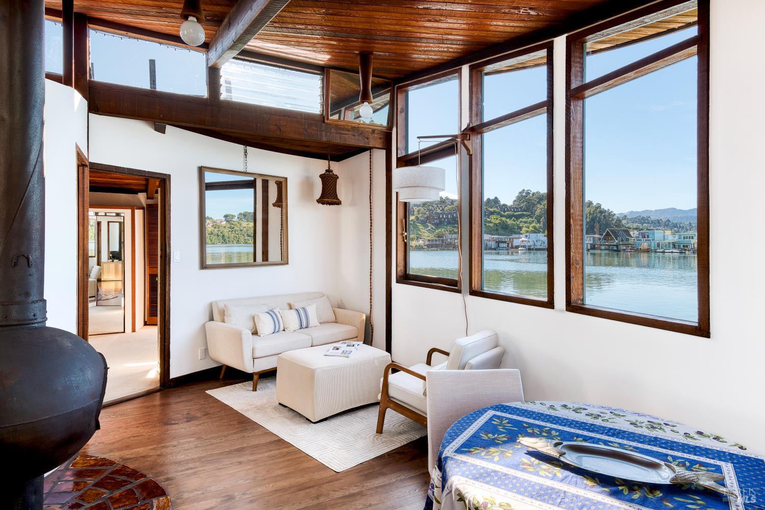 Detail Gallery Image 24 of 33 For 42 E Pier Unkn, Sausalito,  CA 94965 - 1 Beds | 1 Baths