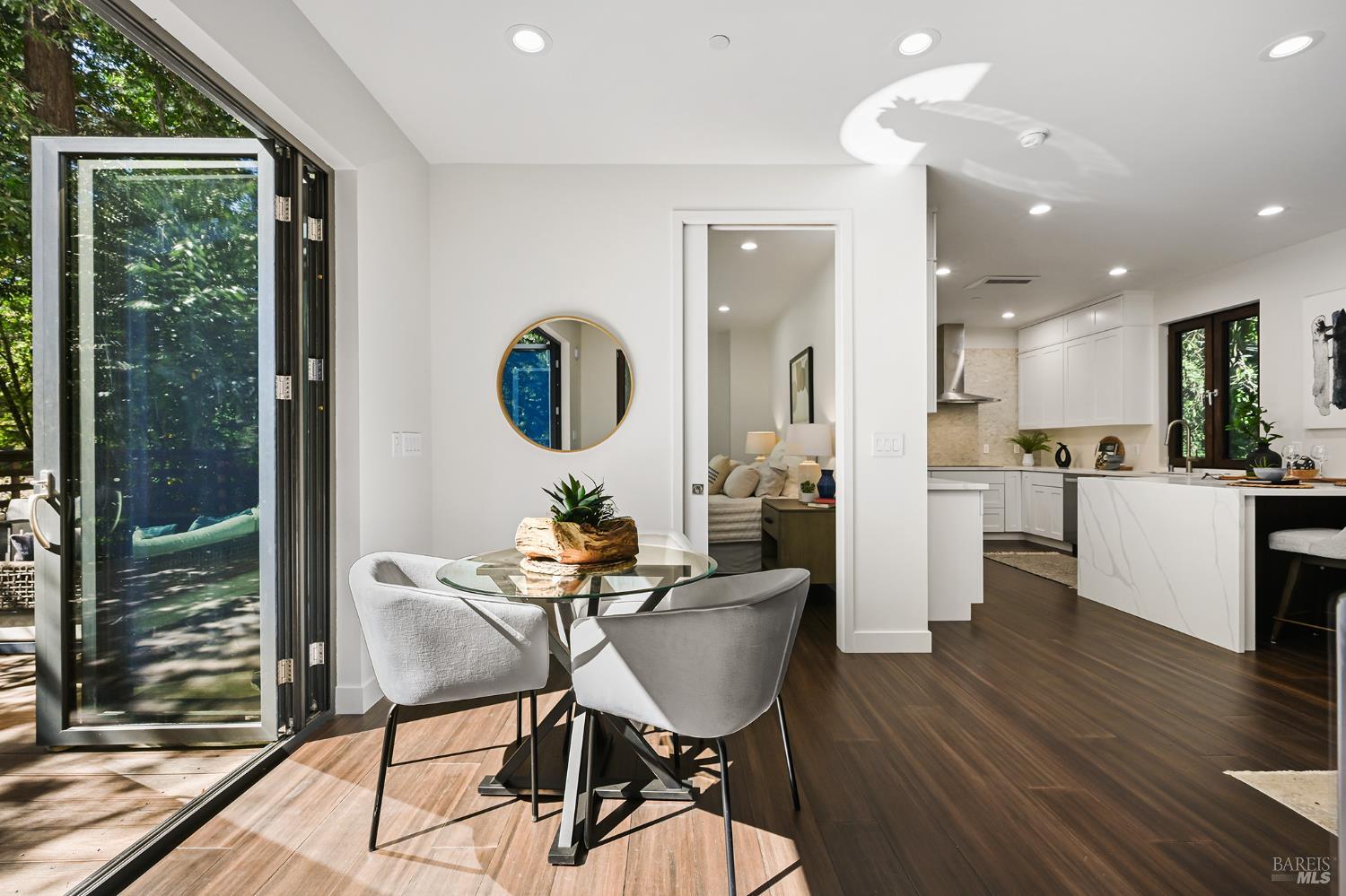 Detail Gallery Image 21 of 84 For 14685 Willow Rd, Guerneville,  CA 95446 - 3 Beds | 3 Baths