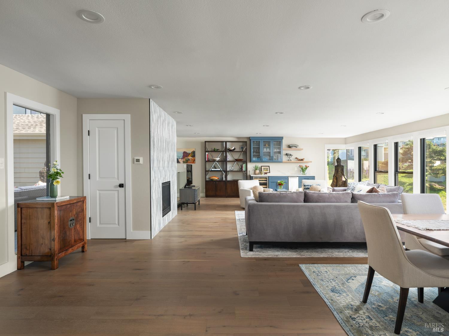 Detail Gallery Image 5 of 38 For 142 Poppy Ct, Bodega Bay,  CA 94923 - 3 Beds | 3 Baths