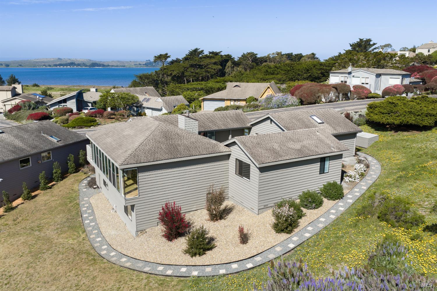 Detail Gallery Image 27 of 38 For 142 Poppy Ct, Bodega Bay,  CA 94923 - 3 Beds | 3 Baths