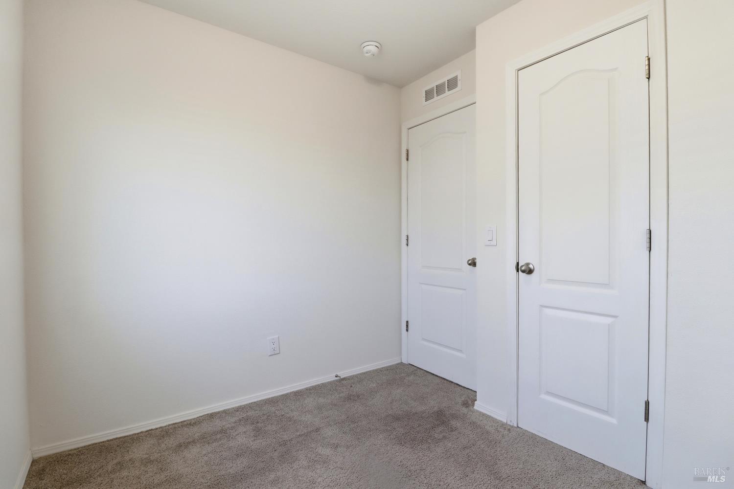 Detail Gallery Image 12 of 23 For 117 Silver Dr, Cotati,  CA 94931 - 2 Beds | 1 Baths