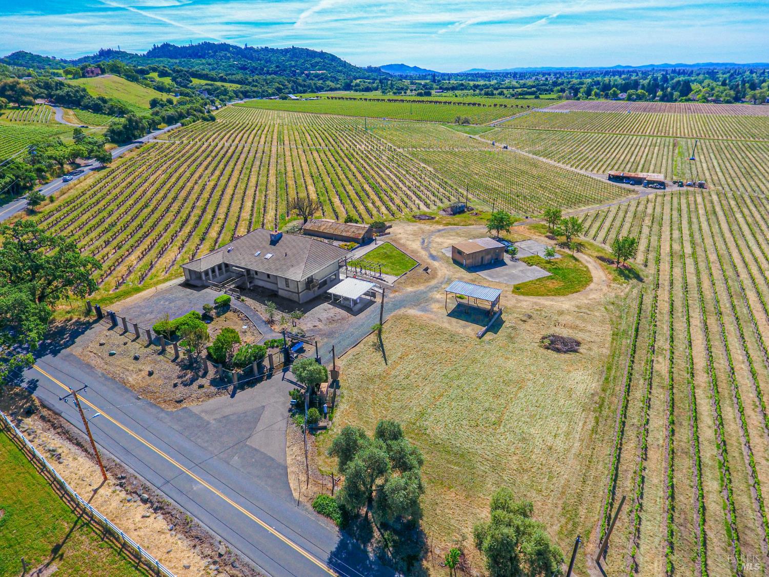 Detail Gallery Image 48 of 60 For 590 Pleasant Ave, Santa Rosa,  CA 95403 - 4 Beds | 3 Baths