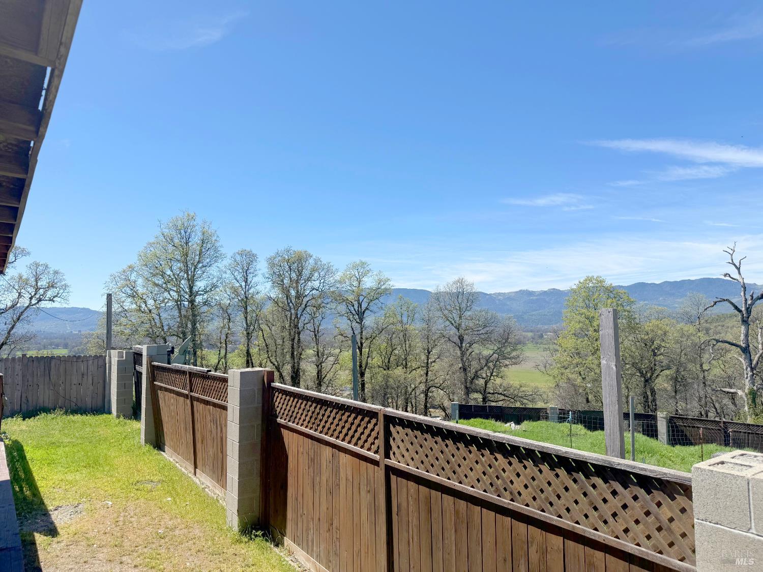 Detail Gallery Image 27 of 32 For 27150 Mendocino Pass Rd, Covelo,  CA 95428 - 2 Beds | 2 Baths