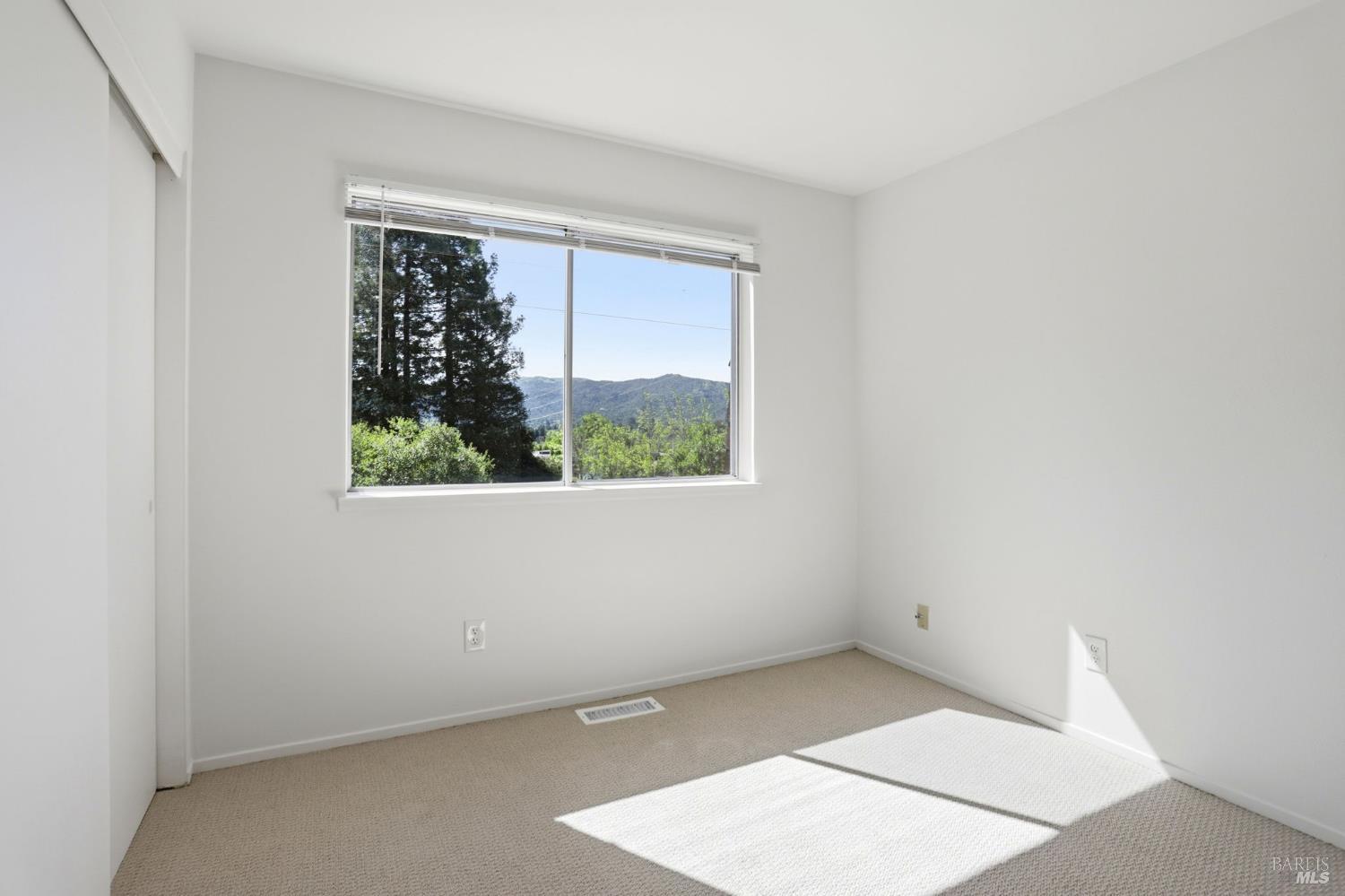 Detail Gallery Image 25 of 42 For 230 San Andreas Dr, Novato,  CA 94945 - – Beds | – Baths