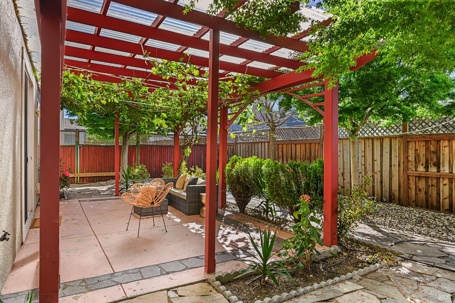 Detail Gallery Image 26 of 51 For 2824 Elk Ln, Santa Rosa,  CA 95407 - 4 Beds | 2/1 Baths