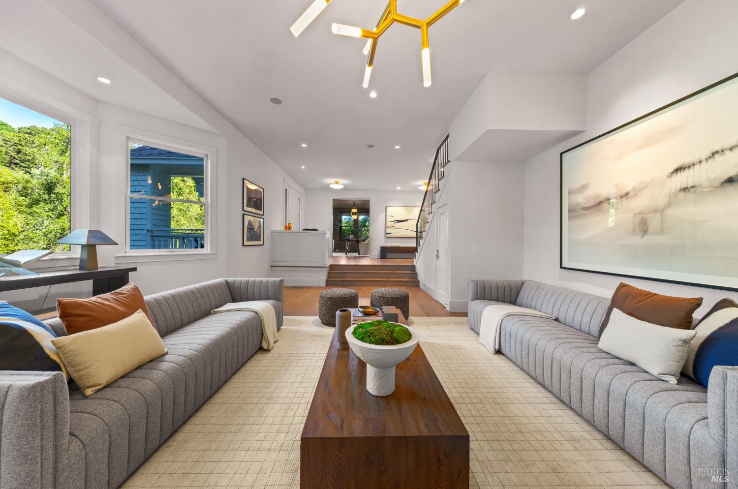 Detail Gallery Image 11 of 97 For 80 Laurel Grove Ave, Ross,  CA 94957 - 5 Beds | 5/1 Baths