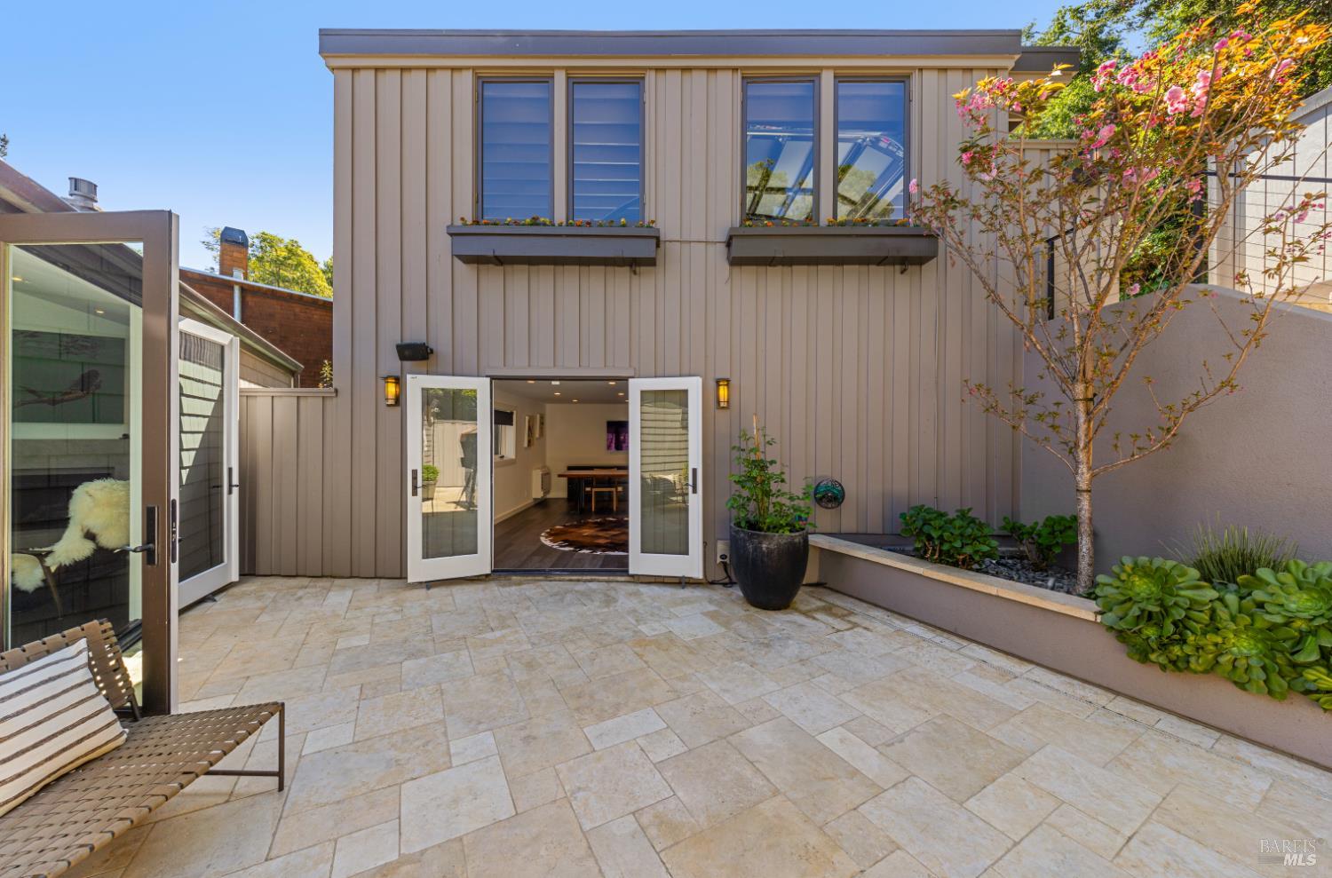 Detail Gallery Image 38 of 52 For 138 Madrona Ave, Belvedere,  CA 94920 - 4 Beds | 3/1 Baths