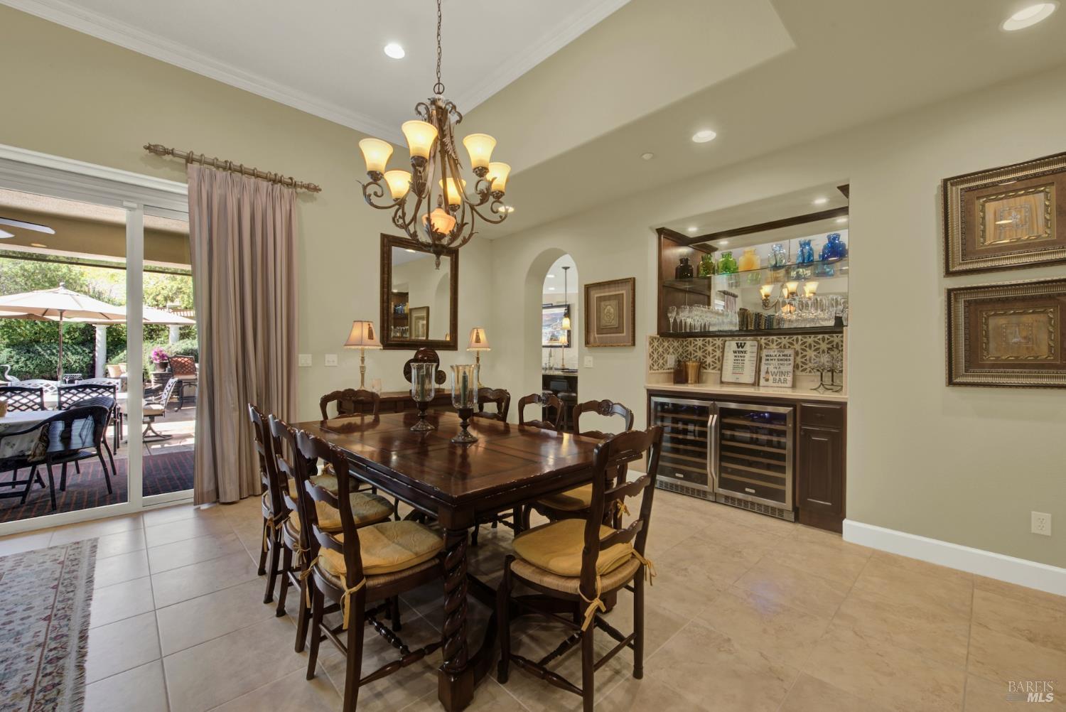 Detail Gallery Image 17 of 82 For 3413 Black Mountain Ct, Fairfield,  CA 94534 - 4 Beds | 2/1 Baths