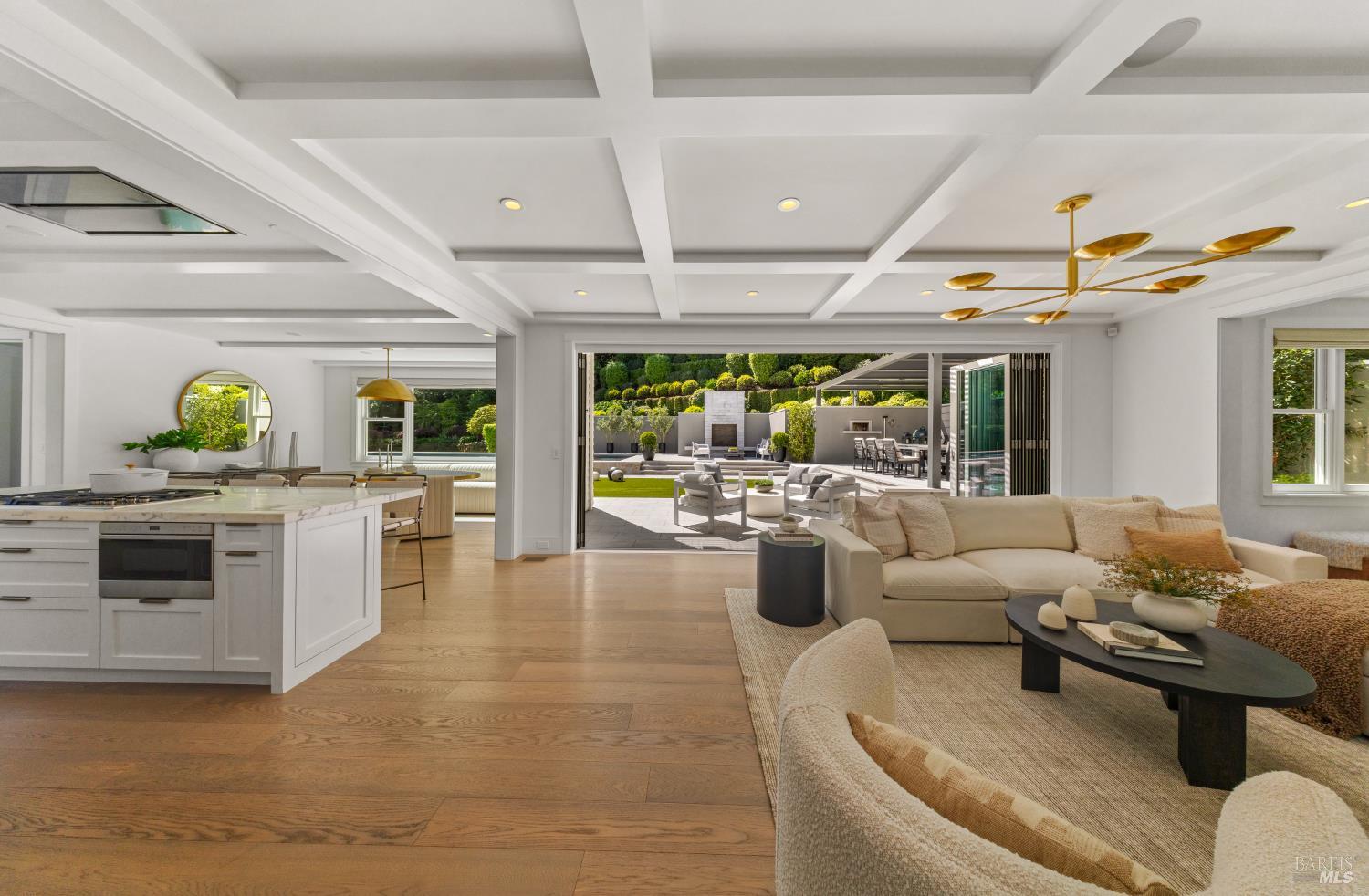 Detail Gallery Image 17 of 97 For 80 Laurel Grove Ave, Ross,  CA 94957 - 5 Beds | 5/1 Baths