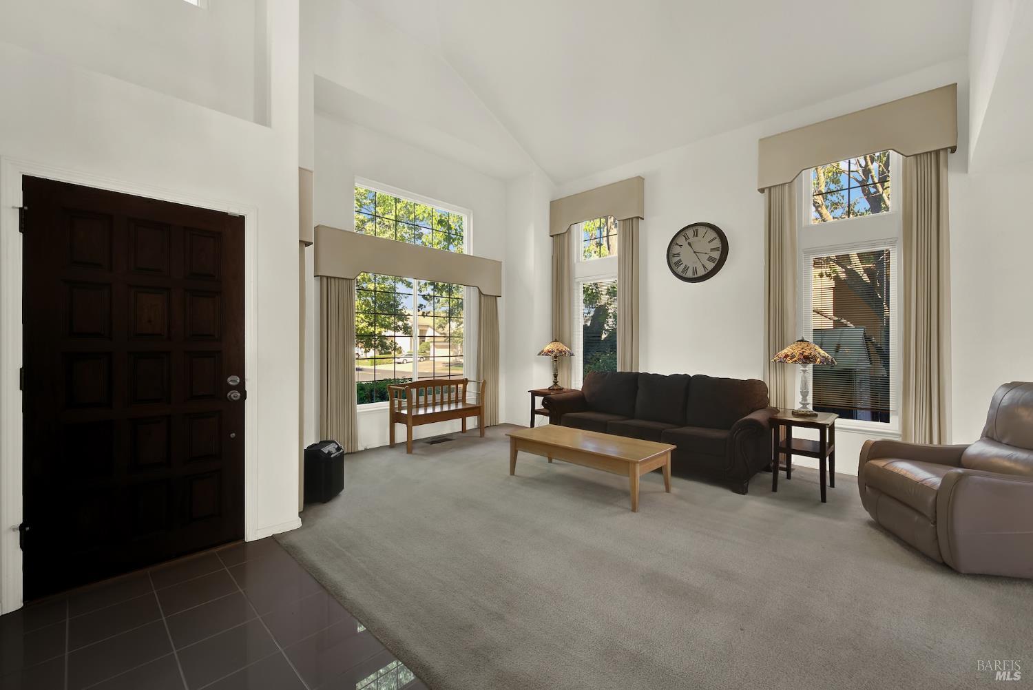 Detail Gallery Image 20 of 75 For 150 Deerglen Cir, Vacaville,  CA 95687 - 5 Beds | 3 Baths