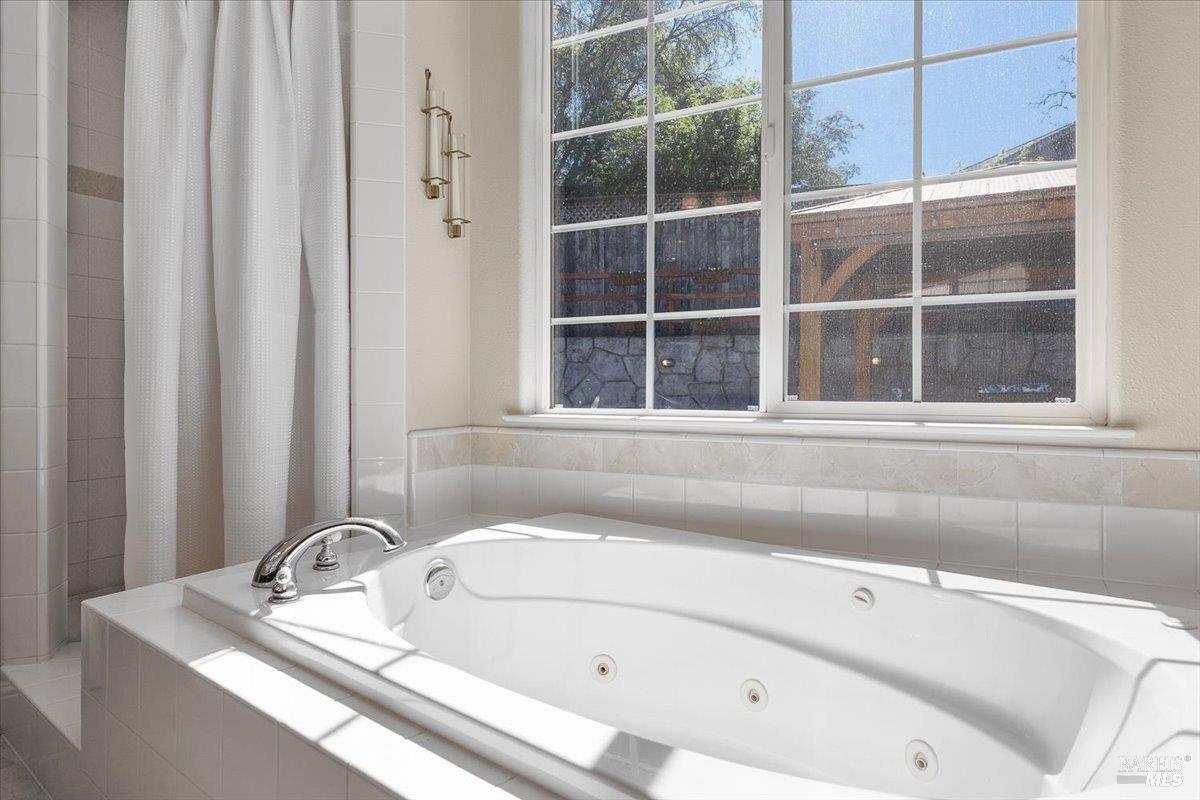 Detail Gallery Image 26 of 58 For 6081 Malcom Ln, Penngrove,  CA 94951 - 3 Beds | 2/1 Baths