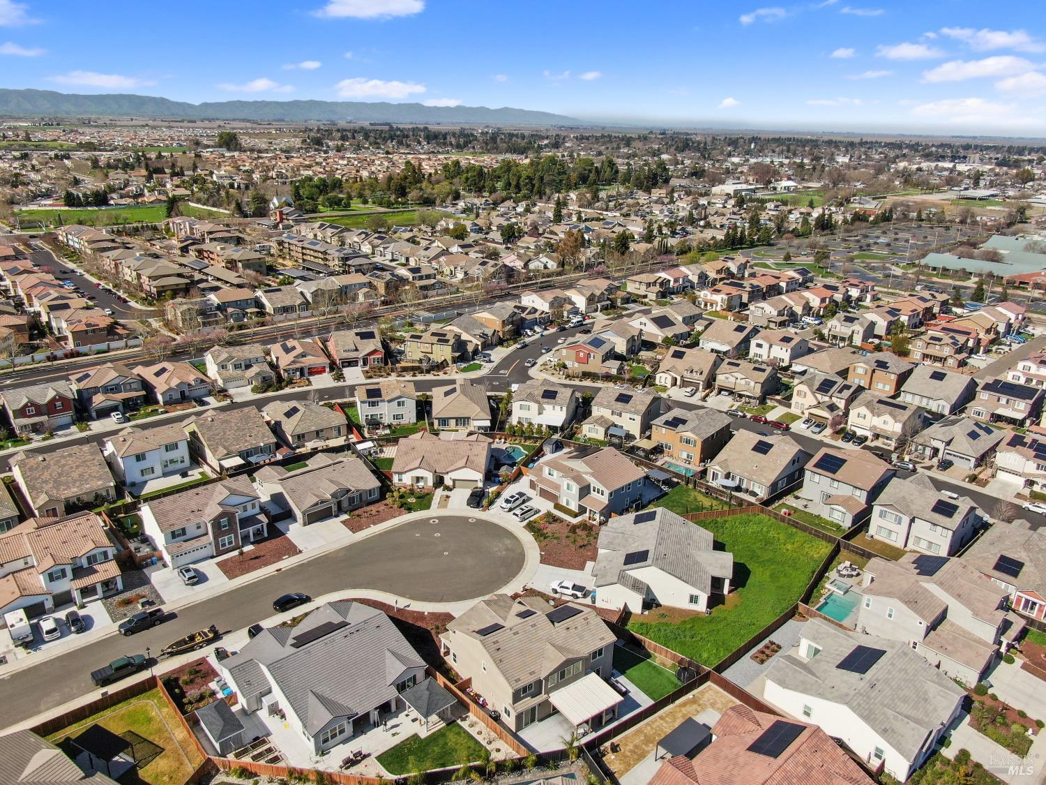 Detail Gallery Image 15 of 65 For 1245 Pacific Pl, Dixon,  CA 95620 - 5 Beds | 4 Baths