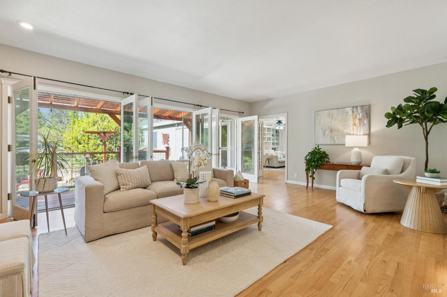 Detail Gallery Image 15 of 98 For 1195 Congress Valley Rd, Napa,  CA 94558 - 4 Beds | 4 Baths