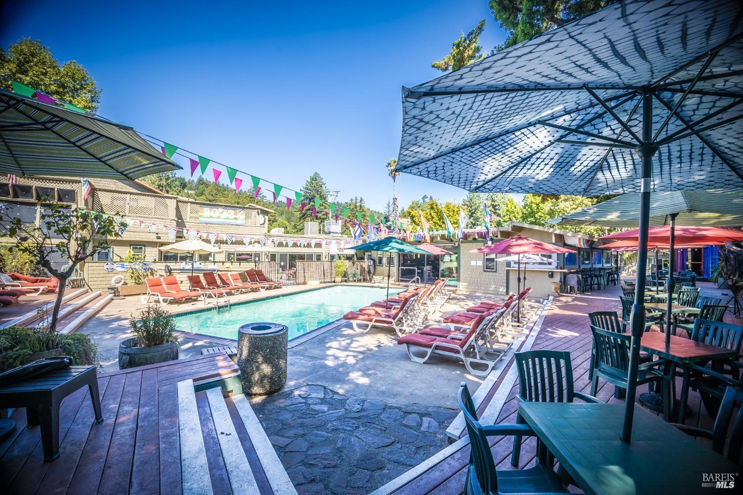 Detail Gallery Image 2 of 81 For 16390 4th St, Guerneville,  CA 95446 - – Beds | – Baths