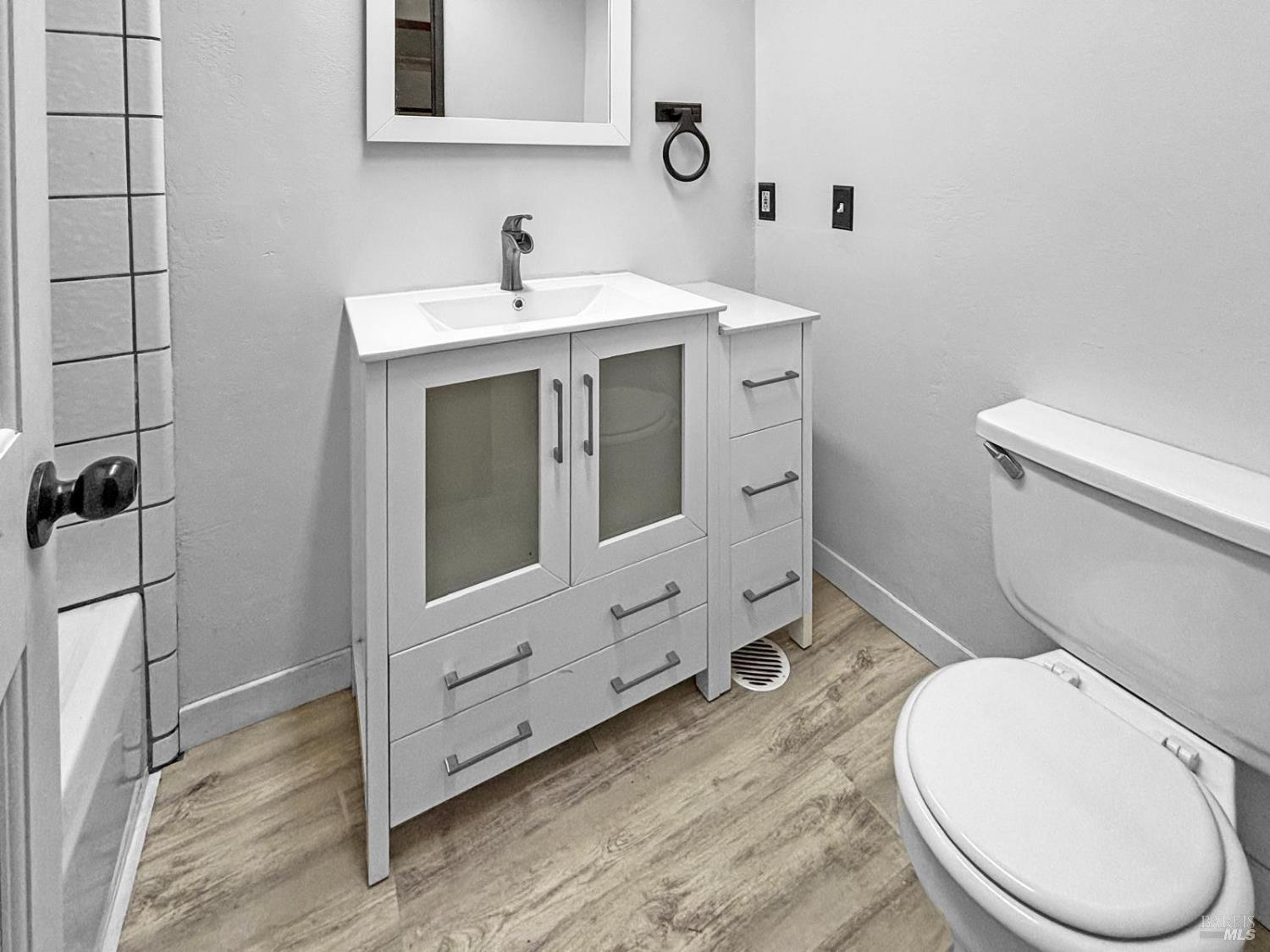 Detail Gallery Image 10 of 11 For 24048 Willow Ln, Willits,  CA 95490 - 3 Beds | 2 Baths