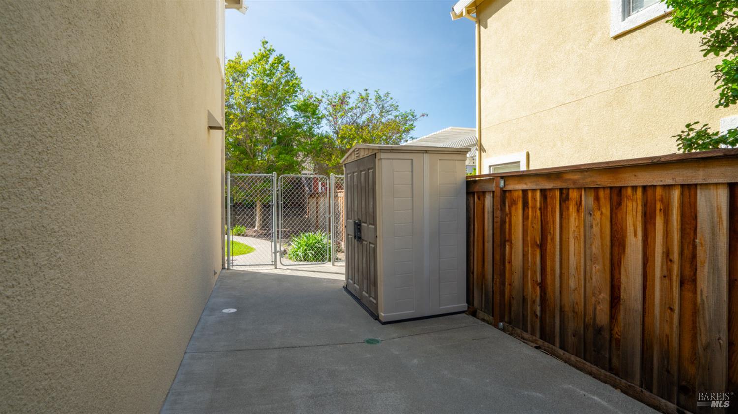 Detail Gallery Image 49 of 49 For 587 Abbey Dr, Fairfield,  CA 94534 - 3 Beds | 3 Baths