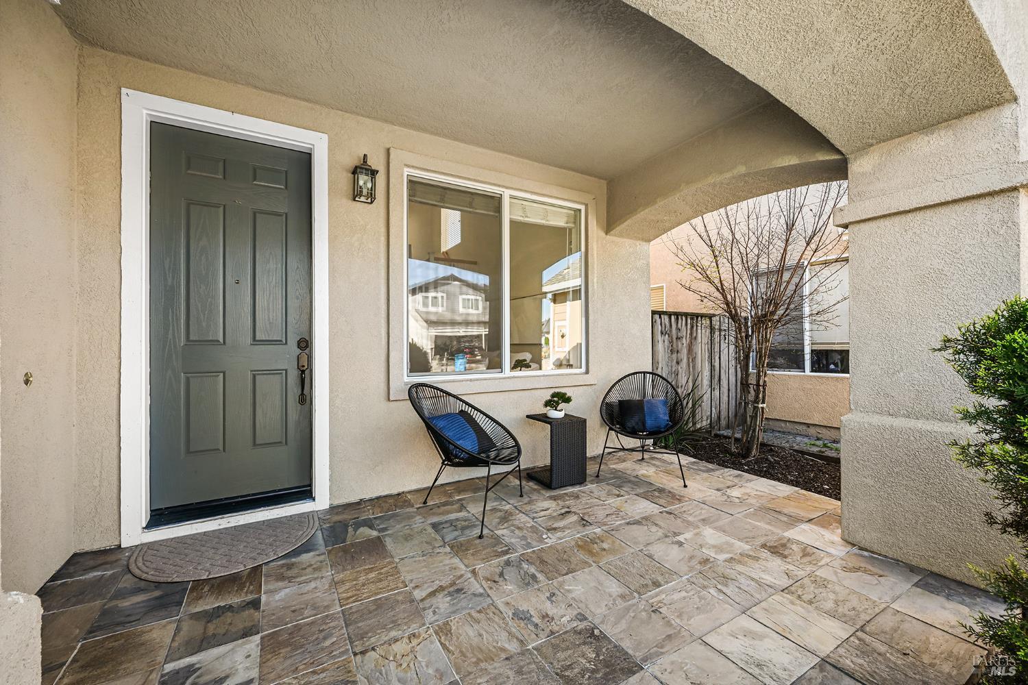 Detail Gallery Image 2 of 51 For 2824 Elk Ln, Santa Rosa,  CA 95407 - 4 Beds | 2/1 Baths