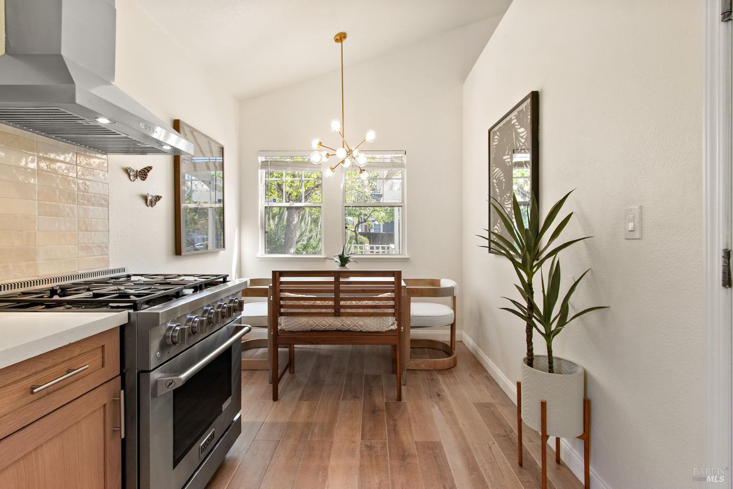 Detail Gallery Image 13 of 40 For 70 Marina Ridge Ct, Vallejo,  CA 94591 - 3 Beds | 2/1 Baths