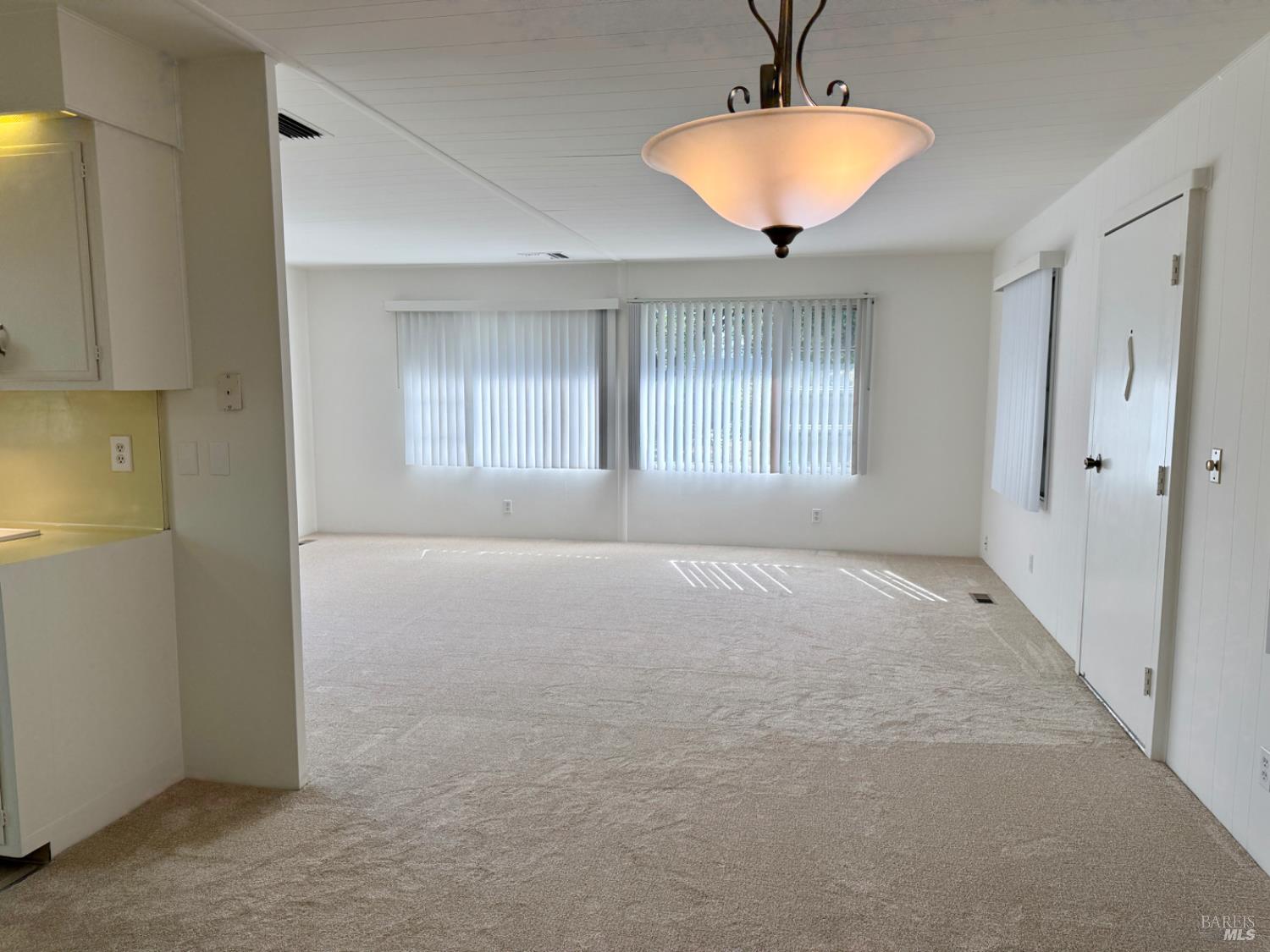 Detail Gallery Image 13 of 51 For 229 Cazares Cir, Sonoma,  CA 95476 - 2 Beds | 2 Baths