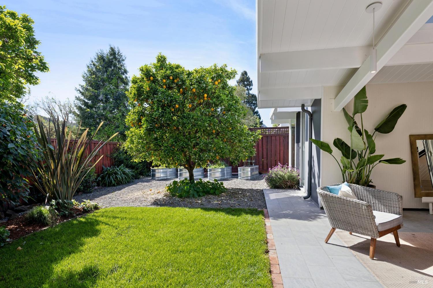 Detail Gallery Image 32 of 57 For 839 Greenberry Ln, San Rafael,  CA 94903 - 4 Beds | 2 Baths