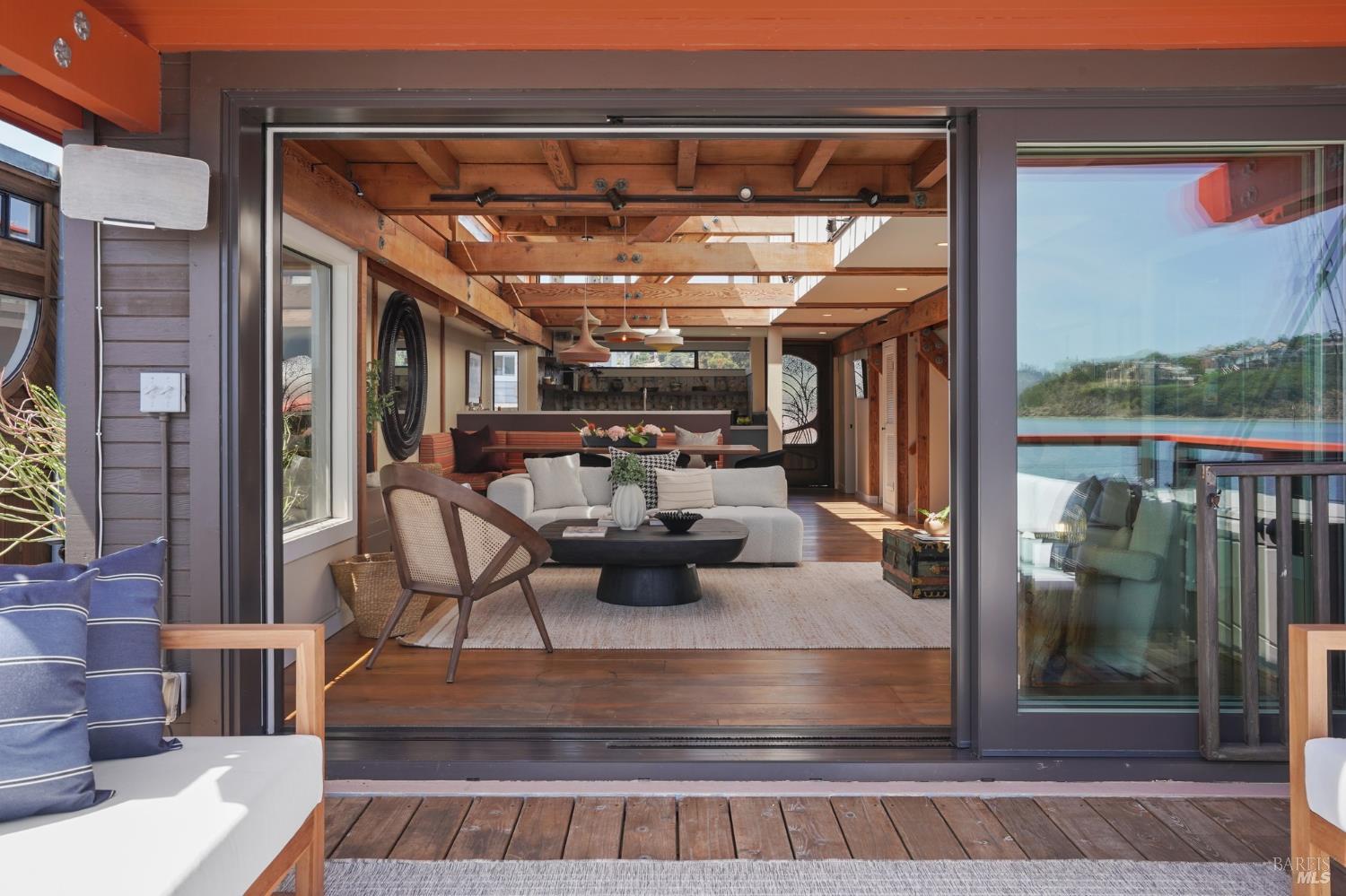 Detail Gallery Image 13 of 31 For 58 Liberty Dock Unkn, Sausalito,  CA 94965 - 2 Beds | 2/1 Baths