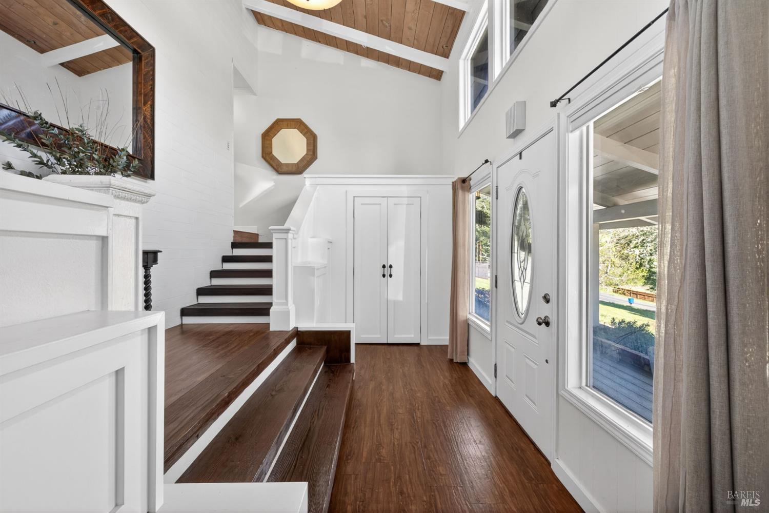 Detail Gallery Image 8 of 82 For 433 San Geronimo Valley Dr, San Geronimo,  CA 94963 - 4 Beds | 2/1 Baths