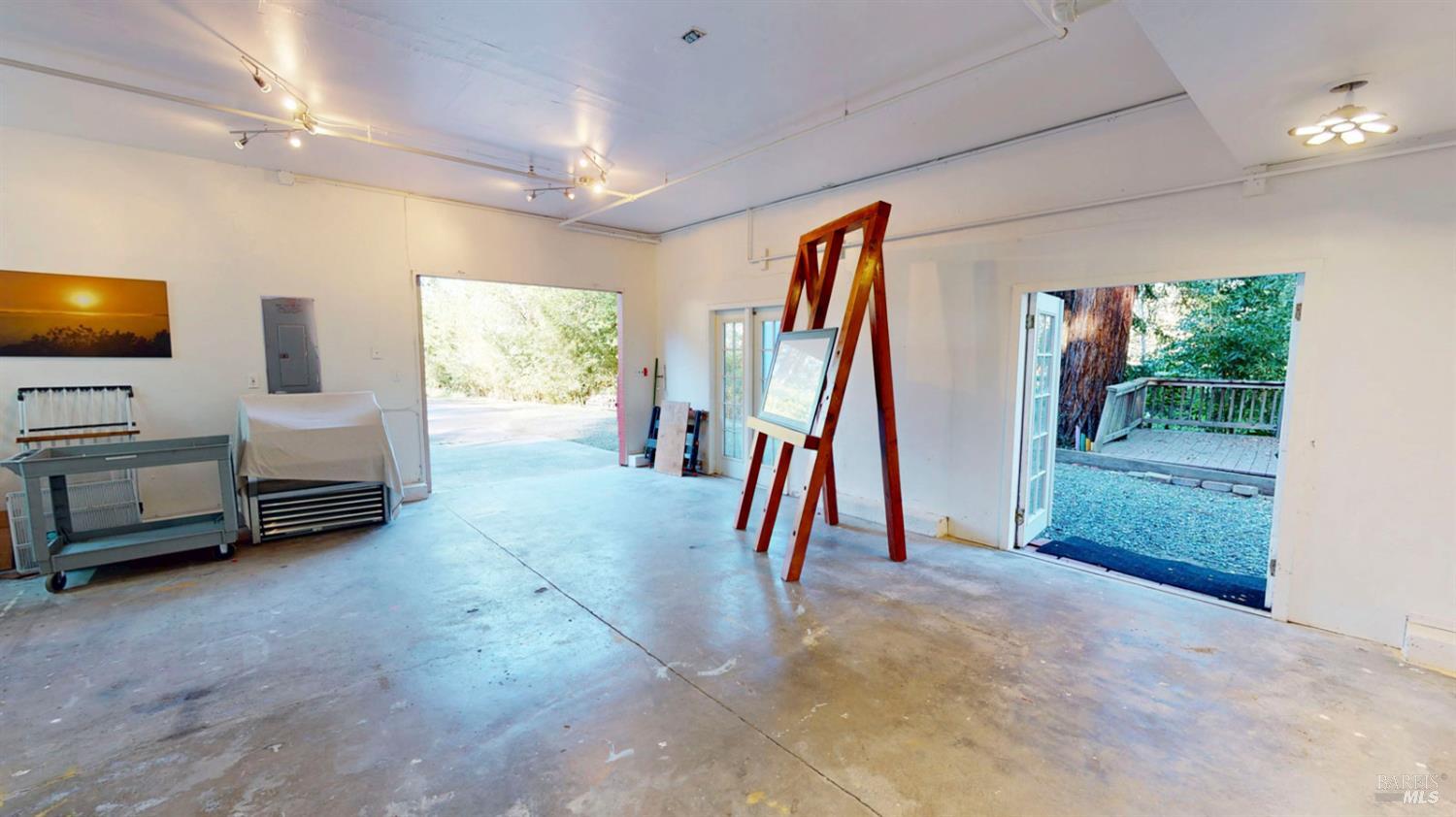 Detail Gallery Image 41 of 59 For 380 Bohemian Hwy, Freestone,  CA 95472 - 2 Beds | 2 Baths