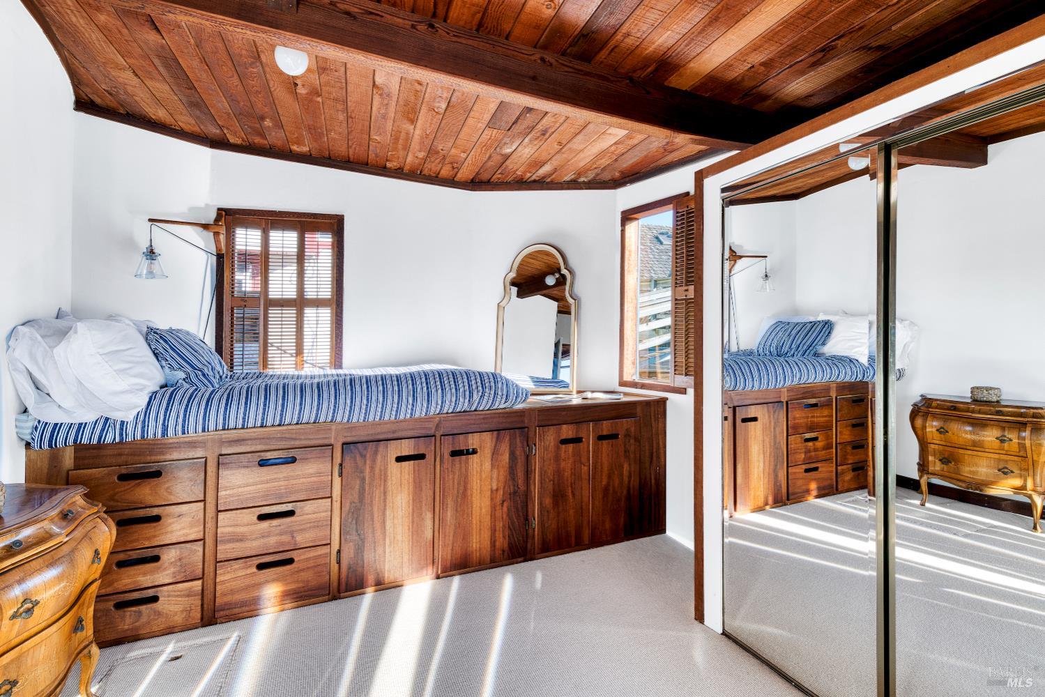 Detail Gallery Image 7 of 33 For 42 E Pier Unkn, Sausalito,  CA 94965 - 1 Beds | 1 Baths