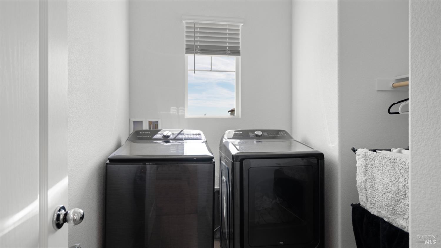 Detail Gallery Image 21 of 41 For 2350 Sheldon Dr, Fairfield,  CA 94533 - 4 Beds | 2/1 Baths