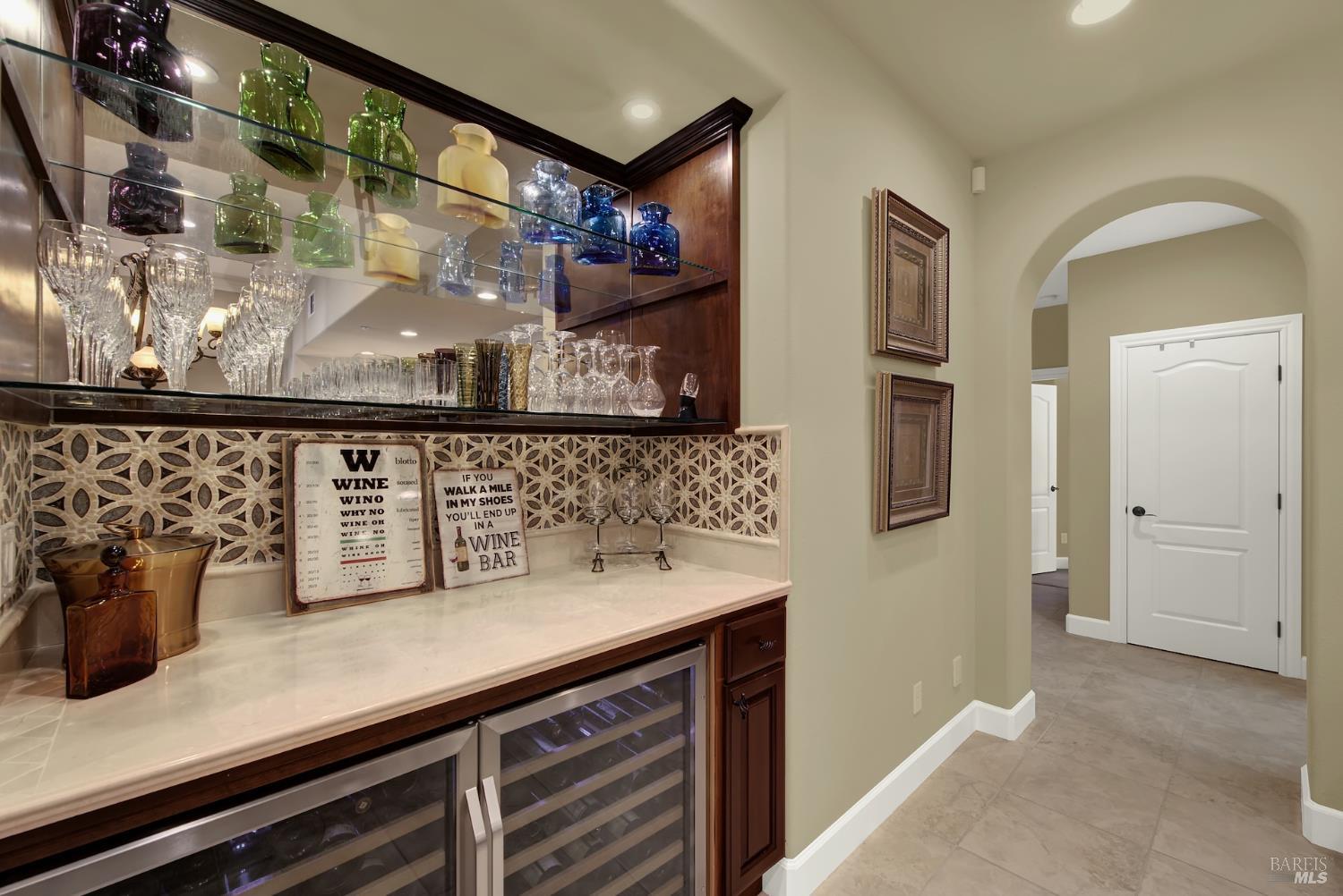 Detail Gallery Image 18 of 82 For 3413 Black Mountain Ct, Fairfield,  CA 94534 - 4 Beds | 2/1 Baths