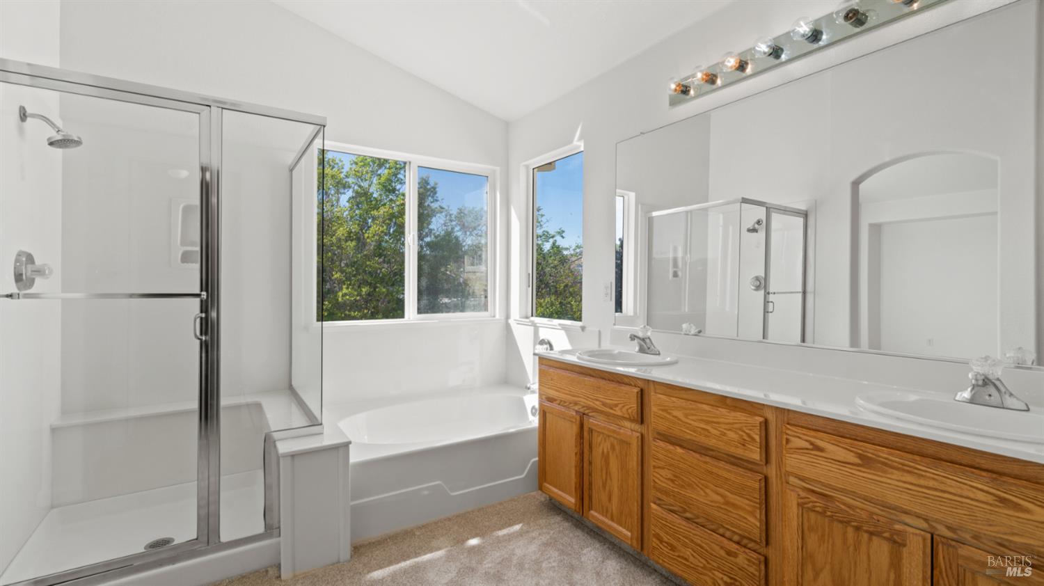 Detail Gallery Image 40 of 49 For 587 Abbey Dr, Fairfield,  CA 94534 - 3 Beds | 3 Baths