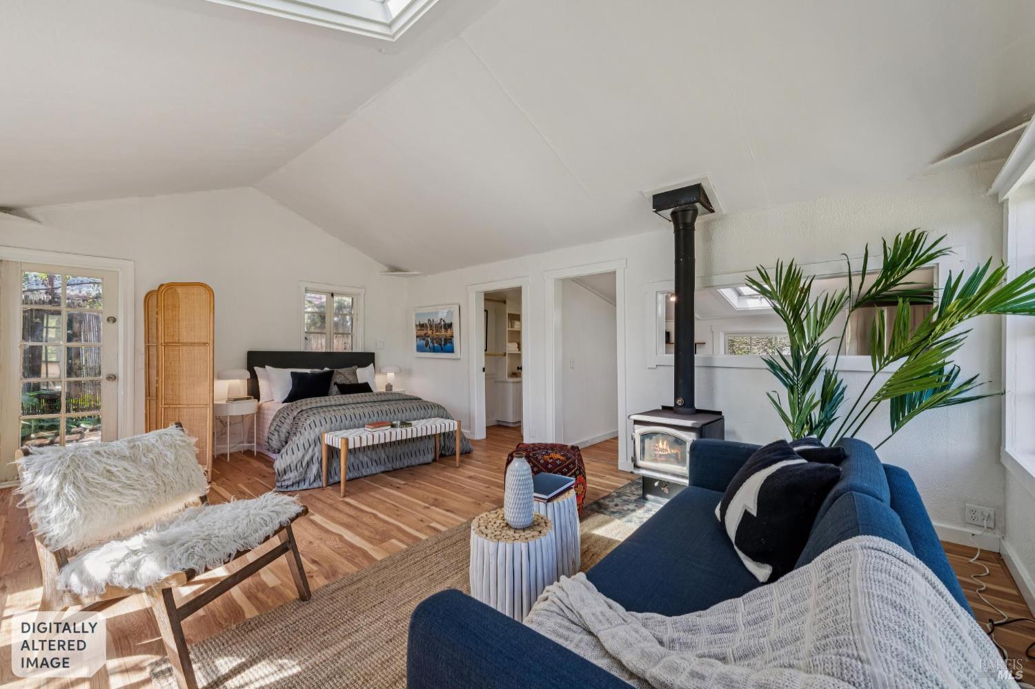 Detail Gallery Image 36 of 69 For 18 Cypress Rd, Point Reyes Station,  CA 94956 - 4 Beds | 1/1 Baths