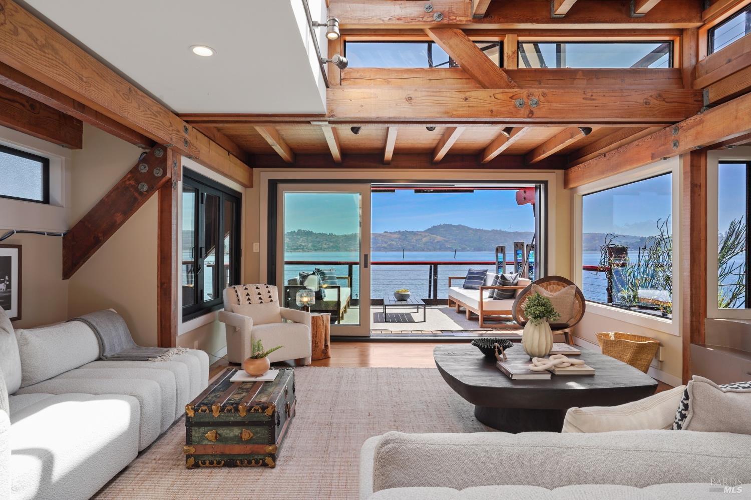 Detail Gallery Image 2 of 31 For 58 Liberty Dock Unkn, Sausalito,  CA 94965 - 2 Beds | 2/1 Baths